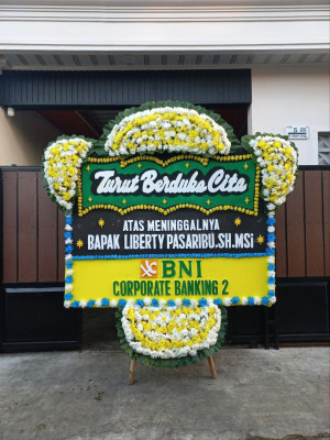 Papan Bunga Duka di Trirukun